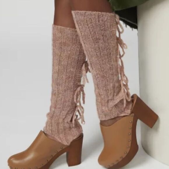 Urban Outfitters Balletcore Lace-Up Ribbed Tie Leg Warmer Mauve Pink - Picture 2 of 4
